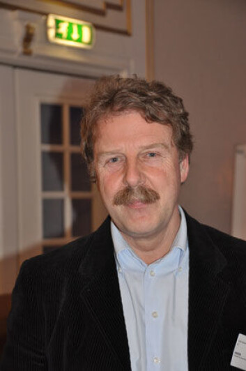 Professor Jürgen Mienert ved Universitetet i Tromsø leder nettverket bak COSMOS-prosjektet. (Foto: Gunn Janne Myrseth, Christian Michelsen Research) Professor Jürgen Mienert ved Universitetet i Tromsø leder nettverket bak COSMOS-prosjektet. (Foto: Gunn Janne Myrseth, Christian Michelsen Research)