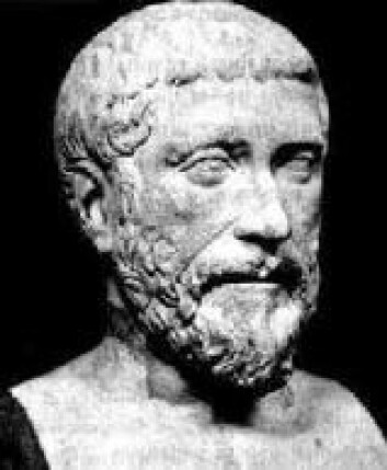 "Den greske mystikeren og matematikeren Pythagoras fra Samos (ca 569-475 f.Kr.) var en av oldtidens store vitenskapsmenn." "Den greske mystikeren og matematikeren Pythagoras fra Samos (ca 569-475 f.Kr.) var en av oldtidens store vitenskapsmenn."