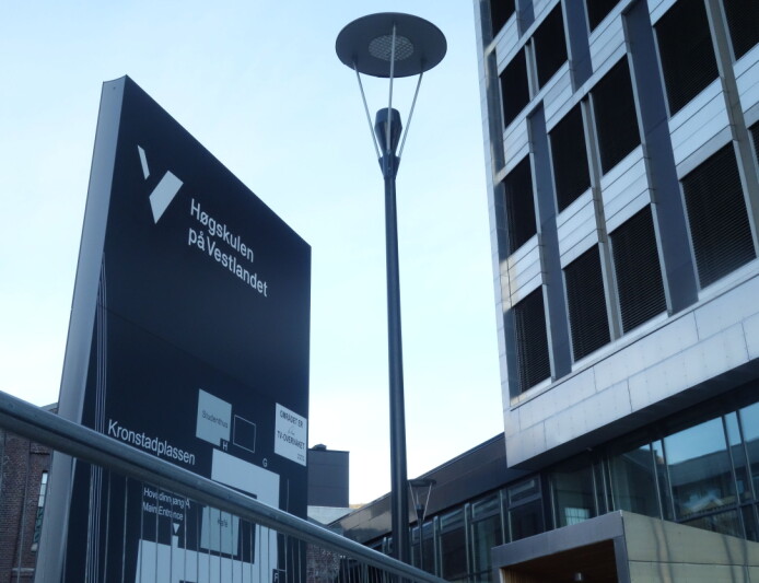 Hvorfor forskjellsbehandle dosenter og professorer – gi oss ett karriereløp! Hvorfor forskjellsbehandle dosenter og professorer – gi oss ett karriereløp!