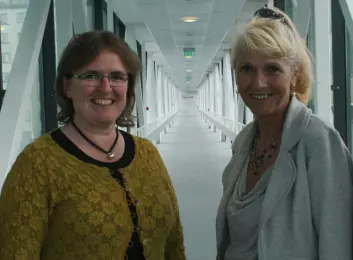 Ingrid Gribbestad (t.v.) og Anne-Lise Børresen-Dale. (Foto: Elin Fugelsnes)