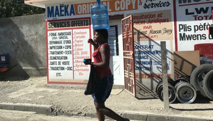 Haiti er et veldig fattig og svært mannsdominert land. Vold mot kvinner er utbredt. Haiti er et veldig fattig og svært mannsdominert land. Vold mot kvinner er utbredt.