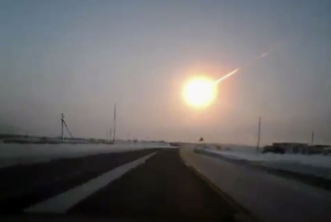 Bildet viser Tsjeljabinsk-meteoriden som styrtet ned mot Russland i 2013. Den eksploderte 30-50 kilometer over bakken. Bildet viser Tsjeljabinsk-meteoriden som styrtet ned mot Russland i 2013. Den eksploderte 30-50 kilometer over bakken.