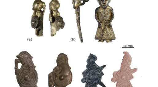 Mytiske figurer på amuletter forestiller kanskje utkledde vikinger – ikke norrøne guder Mytiske figurer på amuletter forestiller kanskje utkledde vikinger – ikke norrøne guder