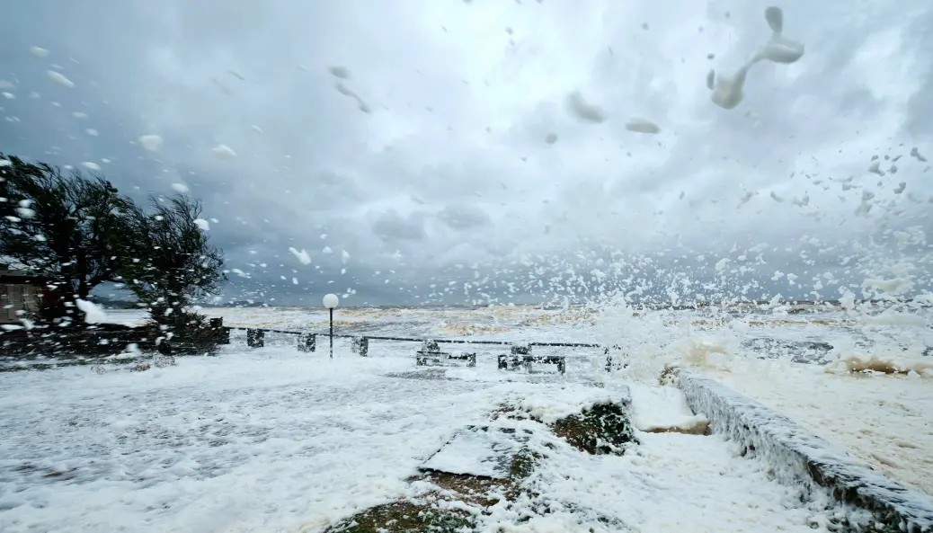 Den nye rapporten forteller at klimaendringer i vår tid er mer omfattende og intense enn før. Illustrasjonsbildet viser storm ved kysten av Uruguay. Den nye rapporten forteller at klimaendringer i vår tid er mer omfattende og intense enn før. Illustrasjonsbildet viser storm ved kysten av Uruguay.