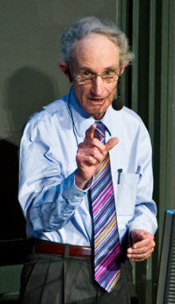 Lord May mener det er viljen, og ikke kunnskapen, som hindrer oss i å gjøre noe med klimaendringene. (Foto: Andreas B. Johansen) Lord May mener det er viljen, og ikke kunnskapen, som hindrer oss i å gjøre noe med klimaendringene. (Foto: Andreas B. Johansen)