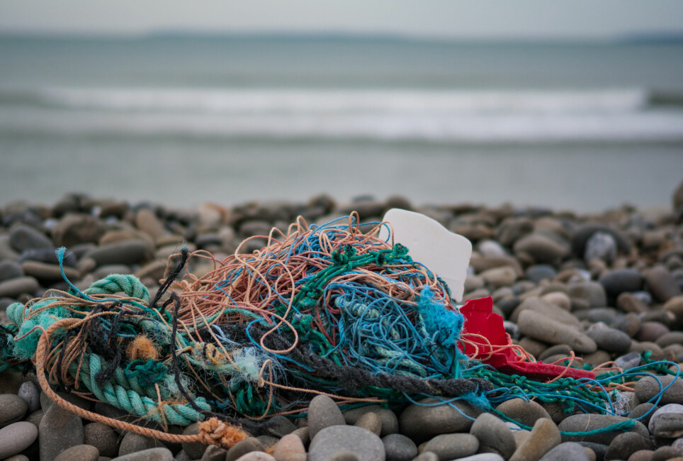 Havet er et hjem for plast på avveie, og Norge har en jobb å gjøre når det kommer til å rydde kysten vår for gammel plast.