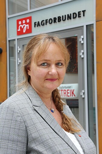 Iren Luther i Fagforbundet mener at de ansatte er oppgitt av at politikerne ikke gjør noe som monner for at de skal få bedre arbeidsvilkår. Iren Luther i Fagforbundet mener at de ansatte er oppgitt av at politikerne ikke gjør noe som monner for at de skal få bedre arbeidsvilkår.