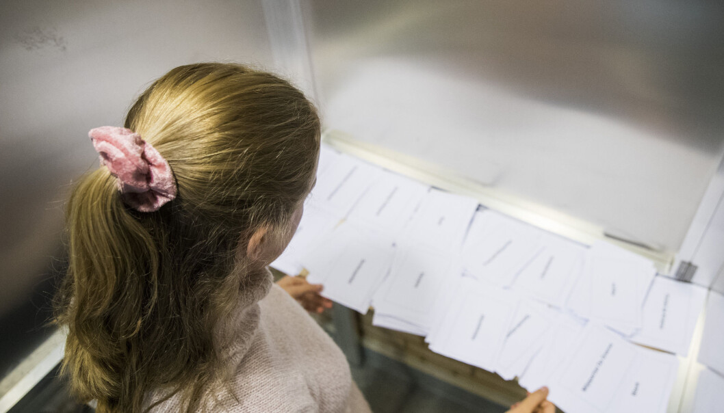 Skolevalget er snart i gang. Skolevalgene er en viktig arena for ungdomspolitikerne, og nesten alle skolene arrangerer valgdebatter. Skolevalget er snart i gang. Skolevalgene er en viktig arena for ungdomspolitikerne, og nesten alle skolene arrangerer valgdebatter.