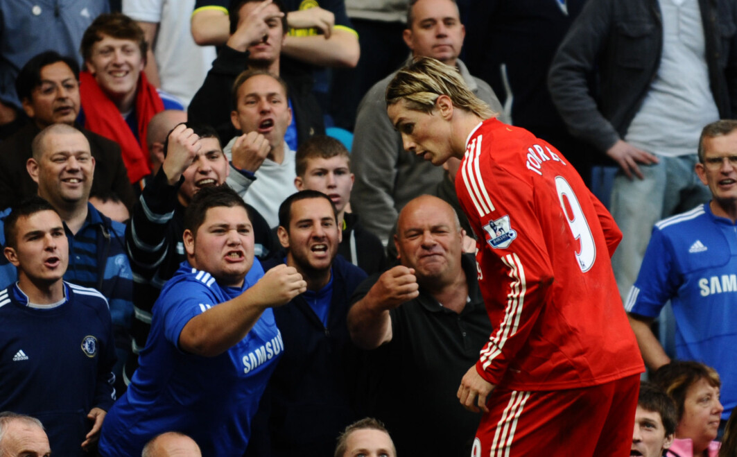 Fernando Torres som i sin tid spilte for Liverpool FC, er en av fotballspillerne som forskerne har studert. I selvbiografien sin skriver han at språkvansker kan gjøre det vanskelig å fortelle legene nøyaktig hvilke symptomer man har og hvor man har vondt, noe som kan gjøre at rehabiliteringen går tregere. Fernando Torres som i sin tid spilte for Liverpool FC, er en av fotballspillerne som forskerne har studert. I selvbiografien sin skriver han at språkvansker kan gjøre det vanskelig å fortelle legene nøyaktig hvilke symptomer man har og hvor man har vondt, noe som kan gjøre at rehabiliteringen går tregere.