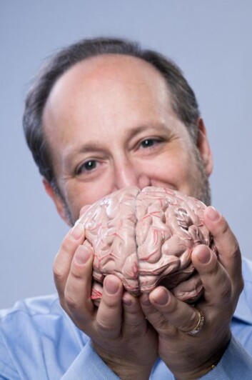 Kanadiske Norman Doidge er forsker, psykiater og forfatter. Han er kjent for boken "The Brain That Changes Itself", om hjerneplastisitet. (Foto: Privat) Kanadiske Norman Doidge er forsker, psykiater og forfatter. Han er kjent for boken "The Brain That Changes Itself", om hjerneplastisitet. (Foto: Privat)
