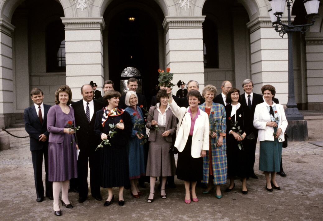 For Norge var Gro Harlem Brundtlands kvinneregjering i 1986 spesielt viktig fordi det endret verdens forståelse og bilde av Norge. For Norge var Gro Harlem Brundtlands kvinneregjering i 1986 spesielt viktig fordi det endret verdens forståelse og bilde av Norge.