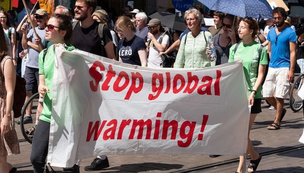Klimastreikene viser hvordan ungdom tar i bruk flere påvirkningskanaler i sin demokratiutøvelse. Klimastreikene viser hvordan ungdom tar i bruk flere påvirkningskanaler i sin demokratiutøvelse.