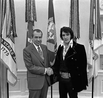 "Den myke makten: President Richard Nixon og Elvis Presley i Det hvite hus."
