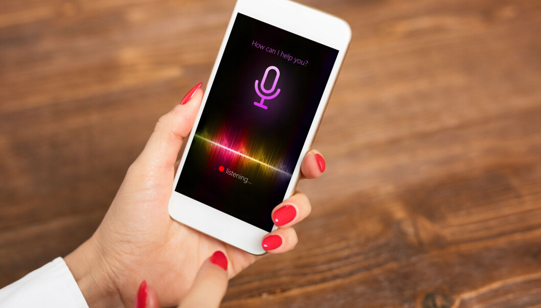 Taletjenesten Siri kan ikke brukes til å navigere i appene, noe som kan være en stor fordel for eldre. Taletjenesten Siri kan ikke brukes til å navigere i appene, noe som kan være en stor fordel for eldre.
