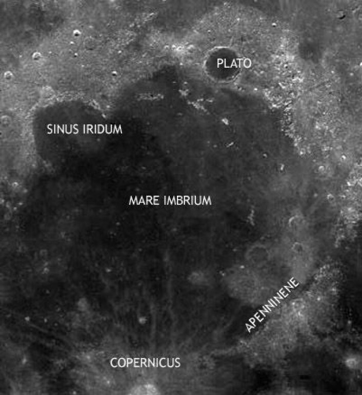Mare Imbrium, Regnhavet, i månens nordvestre hjørne. Dette mørke området utgjør det venstre "øyet" til "mannen i månen". (Foto: NASA) Mare Imbrium, Regnhavet, i månens nordvestre hjørne. Dette mørke området utgjør det venstre "øyet" til "mannen i månen". (Foto: NASA)