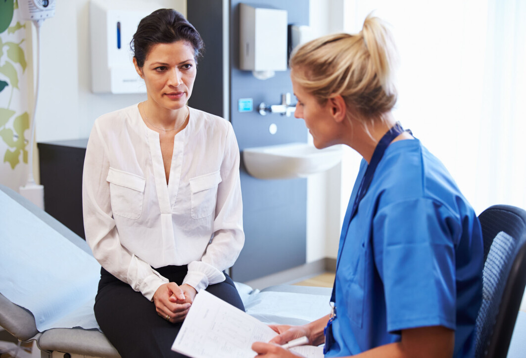 Folk med fibromyalgi opplever lite forståelse i møte med helsepersonell i Sverige. Studier fra Norge viser det samme. Folk med fibromyalgi opplever lite forståelse i møte med helsepersonell i Sverige. Studier fra Norge viser det samme.