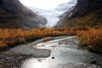 I Bødalen kartlegger man avrenning av vann og løsmasser fra bretungene langs Jostedalsbreen og dalsidene. I Bødalen kartlegger man avrenning av vann og løsmasser fra bretungene langs Jostedalsbreen og dalsidene.