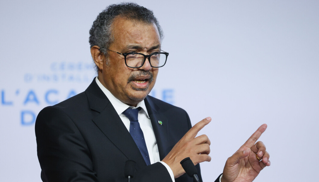 – Å forstå hvor nye patogener kommer fra, er avgjørende for å forhindre fremtidige utbrudd, sa WHO-sjef Tedros Adhanom Ghebreyesus tidligere i år. Onsdag publiserte WHO listen over det nye teamet som skal etterforske koronapandemien. – Å forstå hvor nye patogener kommer fra, er avgjørende for å forhindre fremtidige utbrudd, sa WHO-sjef Tedros Adhanom Ghebreyesus tidligere i år. Onsdag publiserte WHO listen over det nye teamet som skal etterforske koronapandemien.
