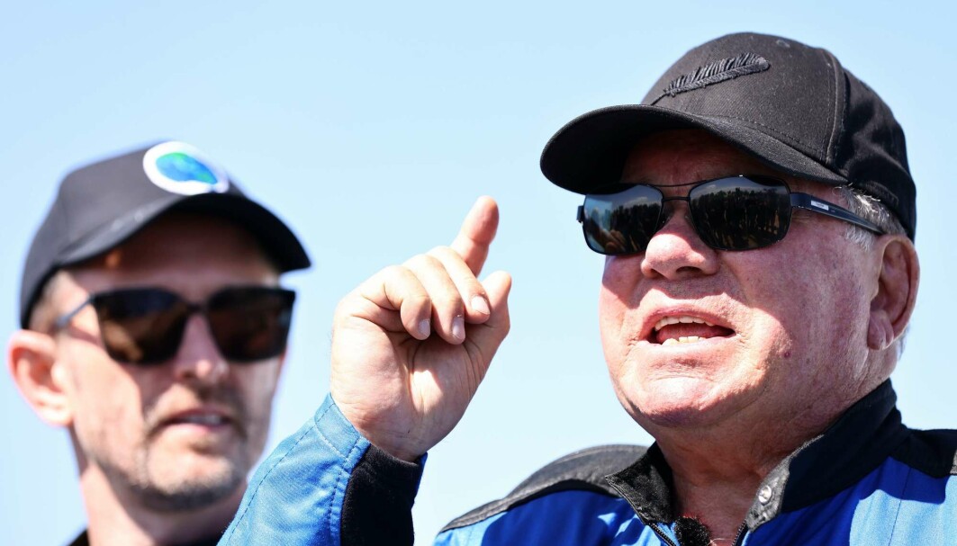 William Shatner har blitt verdens eldste romfarer. William Shatner har blitt verdens eldste romfarer.