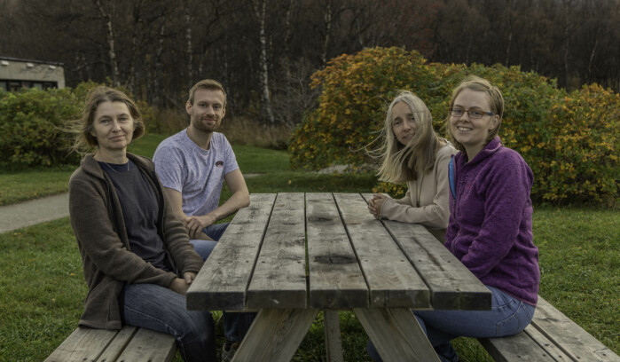 Forskere ved UiT bidro til studien. Fra venstre: Galina Gusarova, Youri Lammers, Inger Greve Alsos og Marie Kristine Føreid Merkel. Forskere ved UiT bidro til studien. Fra venstre: Galina Gusarova, Youri Lammers, Inger Greve Alsos og Marie Kristine Føreid Merkel.