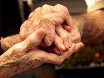 Skjelving er et av de vanligste symptomene på Parkinsons sykdom. (Foto: Shutterstock) Skjelving er et av de vanligste symptomene på Parkinsons sykdom. (Foto: Shutterstock)