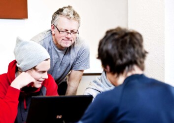 Leif Harboe er norsklærar på Bryne vidaregåande. Og ein av dei som ikkje nølermed å ta i bruk digitale læremiddel. (Foto: Elisabeth Tønnessen) Leif Harboe er norsklærar på Bryne vidaregåande. Og ein av dei som ikkje nølermed å ta i bruk digitale læremiddel. (Foto: Elisabeth Tønnessen)