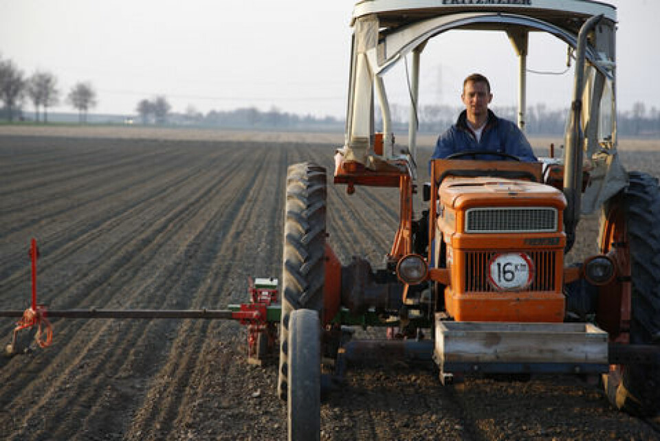Omlegging til gårdsturisme gjør at mennene i mindre grad driver med tradisjonelt gårdsarbeid enn før. (Illustrasjonsfoto: www.colourbox.no)