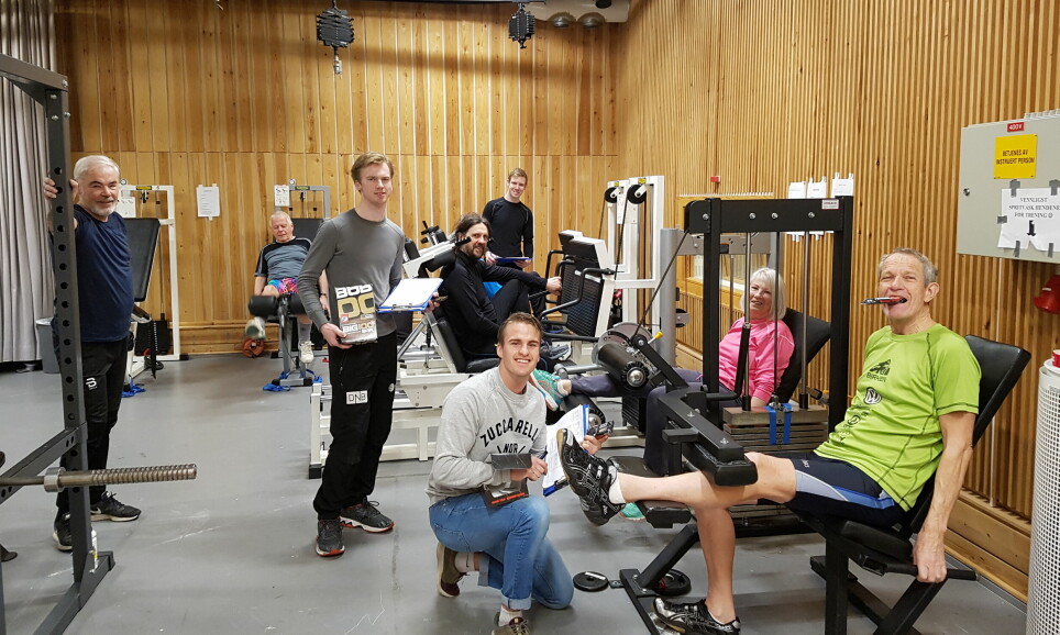 Deltakerne fikk kyndig veiledning gjennom hele treningsperioden av studenter på Høgskolen i Innlandet.