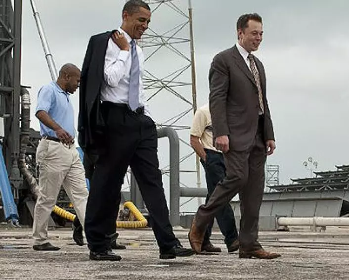 Obama og SpaceX-gründer Elon Musk på Cape Canaveral 15.april 2010. (Foto: NASA)