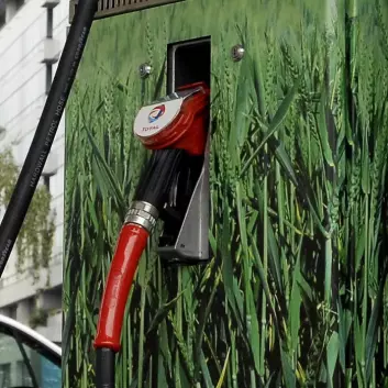 Det heter kanskje biodrivstoff, men er det miljøvennlig? (Illustrasjonsfoto: Colourbox)