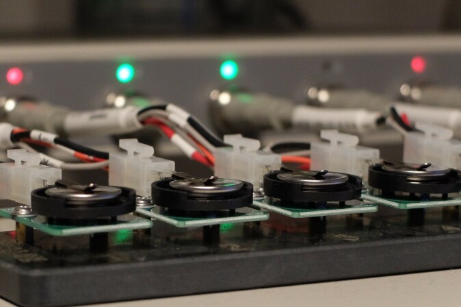 Here, batteries are tested in the lab at the Department of Chemistry, University of Oslo. Here, batteries are tested in the lab at the Department of Chemistry, University of Oslo.