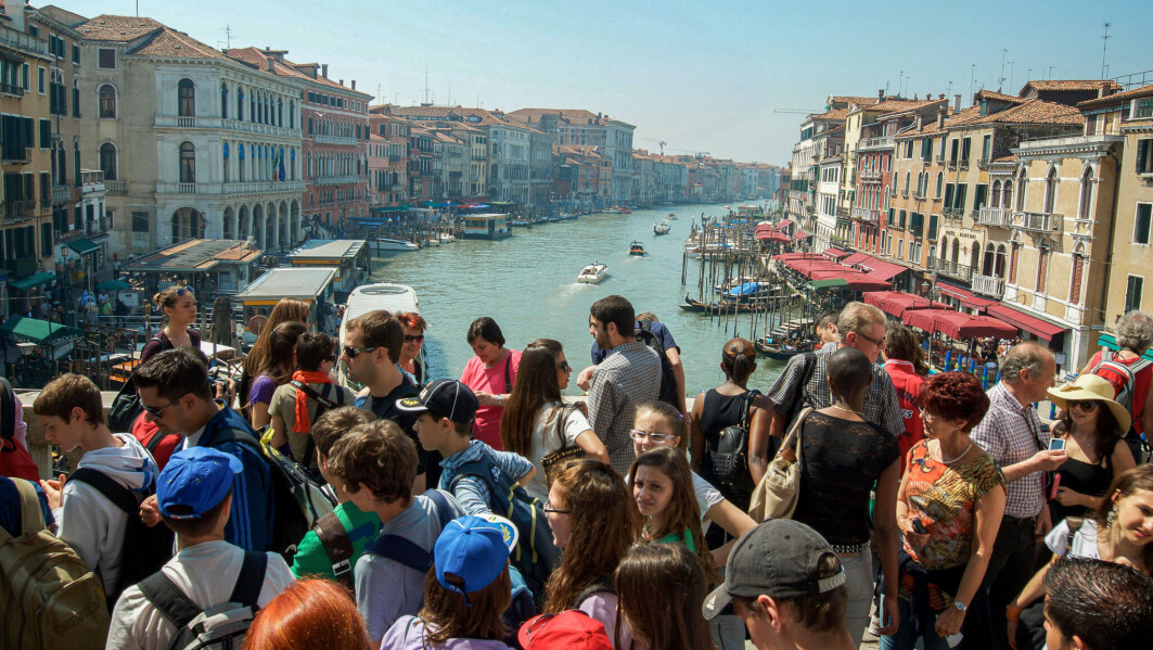 Overfylt Venezia: – Over tid har turismen vist seg å være en av de mest motstandsdyktige aktiviteter som finnes, sier Eva Duedahl. Overfylt Venezia: – Over tid har turismen vist seg å være en av de mest motstandsdyktige aktiviteter som finnes, sier Eva Duedahl.