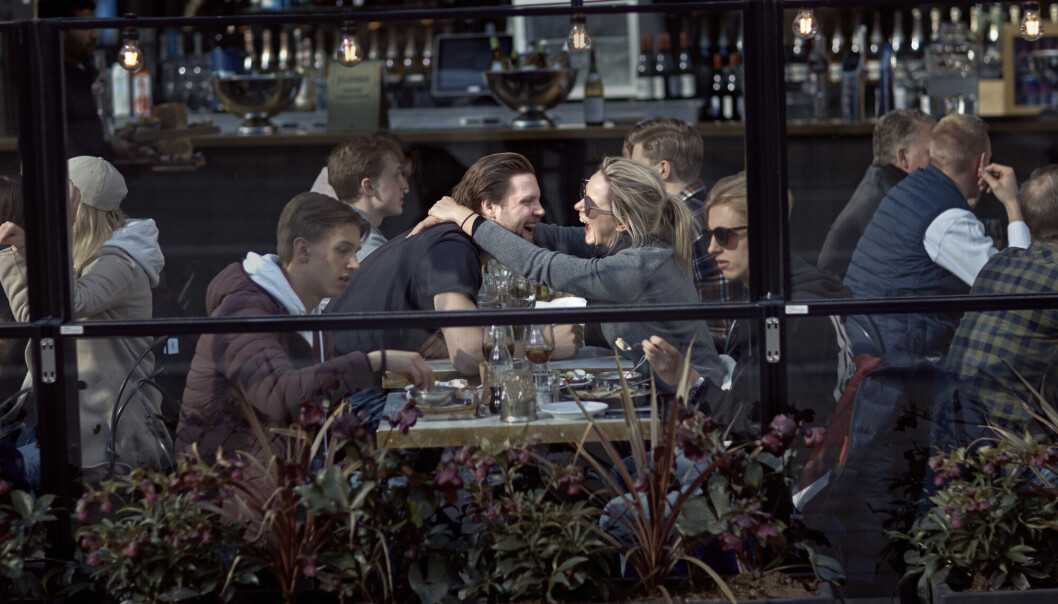 I april 2020 var det fulle uteserveringer i Stockholm, mens resten av Norden var stengt ned. I april 2020 var det fulle uteserveringer i Stockholm, mens resten av Norden var stengt ned.