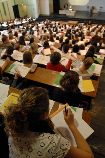 Ifølge sosiolog Marianne Dæhlen er verdiene studenter vektlegger i et yrke bestemt før de velger utdanning. (Illustrasjonsfoto: www.colourbox.no) Ifølge sosiolog Marianne Dæhlen er verdiene studenter vektlegger i et yrke bestemt før de velger utdanning. (Illustrasjonsfoto: www.colourbox.no)