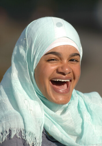 Det ser ut til at danske muslimer fortsetter å holde seg unna alkohol, selv om de har vært i Danmark i lang tid. Det er antagelig fordi foreldrenes alkoholvaner har stor innflytelse på barna. (Foto: Colourbox) Det ser ut til at danske muslimer fortsetter å holde seg unna alkohol, selv om de har vært i Danmark i lang tid. Det er antagelig fordi foreldrenes alkoholvaner har stor innflytelse på barna. (Foto: Colourbox)