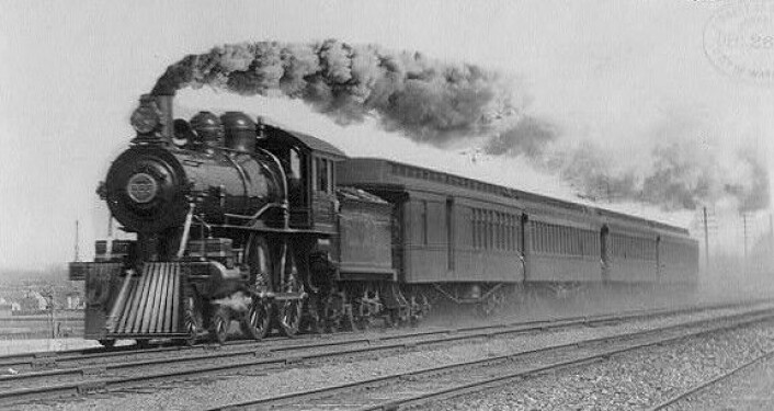 Tog bragte verden tettere sammen i løpet av andre halvdel av 1800-tallet. Det bidro oss til at epidemier spredte seg raskere. Bildet viser the Empire State Express i 1893. (Foto: Wikimedia Commons) Tog bragte verden tettere sammen i løpet av andre halvdel av 1800-tallet. Det bidro oss til at epidemier spredte seg raskere. Bildet viser the Empire State Express i 1893. (Foto: Wikimedia Commons)