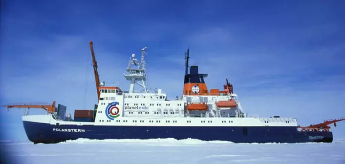 Forskningsskipet Polarstern er egentlig en isbryter, laget for utforsking av områder i Arktis og Antarktis. (Foto: Hannes Grobe, Alfred Wegener Institute, se lisens)
