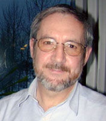"Professor James Mercer ved Institutt for medisinsk biologi ved Universitetet i Tromsø." "Professor James Mercer ved Institutt for medisinsk biologi ved Universitetet i Tromsø."