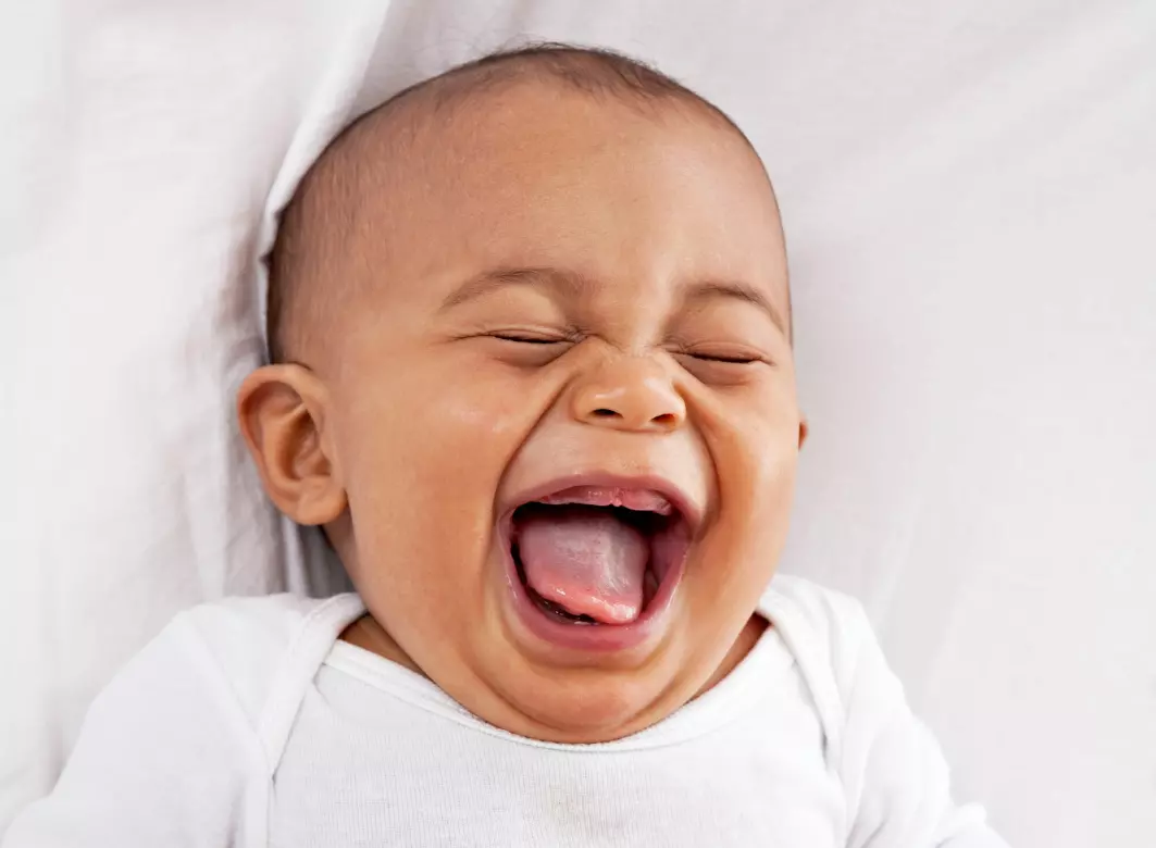Barn utvikler en form for humor veldig tidlig, ifølge en ny britisk studie.