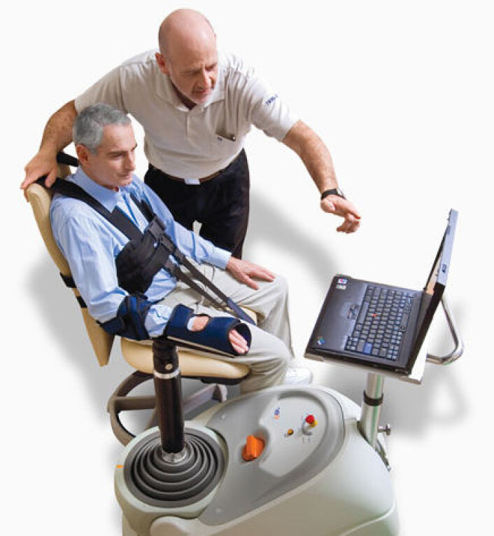 Fysioterapiroboten kan hjelpe ved slag. (Foto: Motorika-ReoTherapy) Fysioterapiroboten kan hjelpe ved slag. (Foto: Motorika-ReoTherapy)