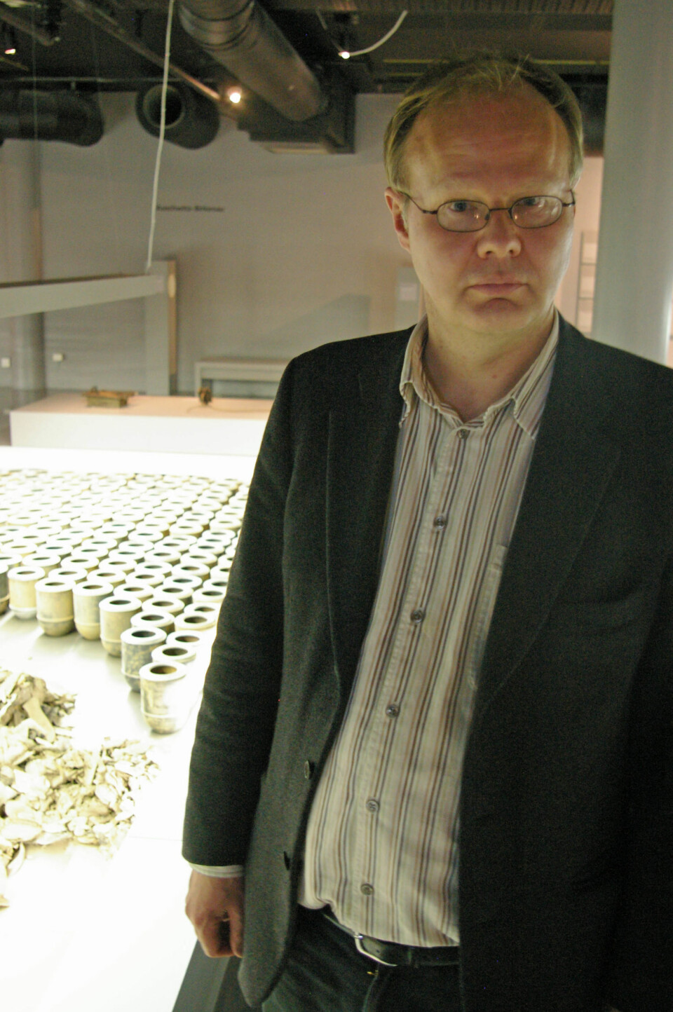 'Ketil Gjølme Andersen ved Norsk teknisk museum sier at det fortsatt er behov for å legge bevisene for holocaust på bordet. (Foto: Bjørnar Kjensli)'