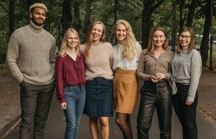 Disse har lagd den nye karbonappen. Amanda Rejström er nummer to fra høyre. Disse har lagd den nye karbonappen. Amanda Rejström er nummer to fra høyre.