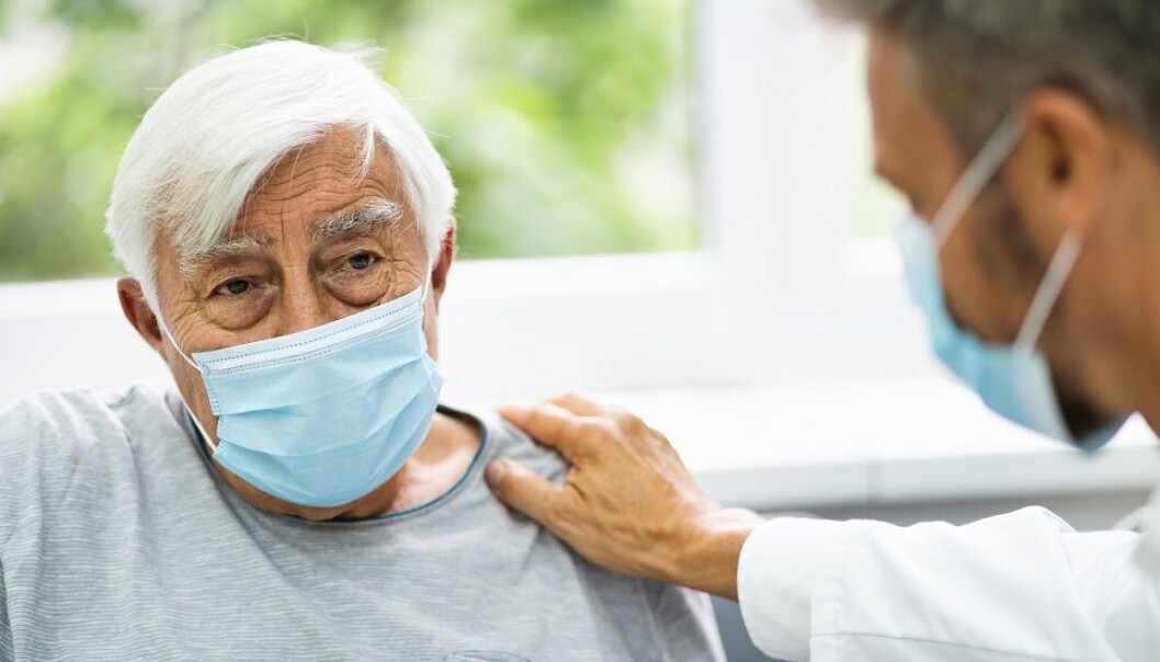Men and women, as well as younger and older doctors, have different practices for admitting patients who come to the emergency room. Men and women, as well as younger and older doctors, have different practices for admitting patients who come to the emergency room.