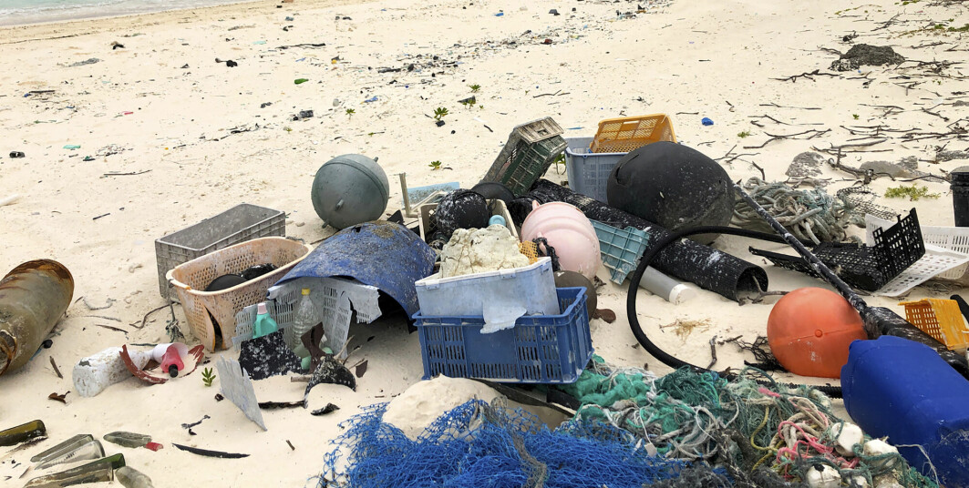 Store mengder plastsøppel finner veien ut i havet, som her på Hawaii.