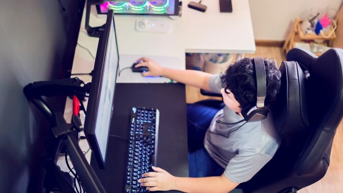 At gaming med mykje stillesitting kan vere positivt for «well-being» og såleis for opplevd psykisk helse, vil vere nytt for mange. At gaming med mykje stillesitting kan vere positivt for «well-being» og såleis for opplevd psykisk helse, vil vere nytt for mange.