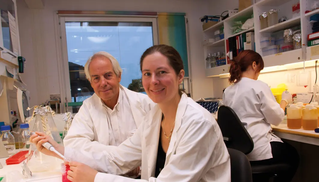 Virusekspert Gunnveig Grødeland har blitt godt kjent for mange i Norge under pandemien. Hun jobber blant annet med vaksineforskning, her sammen professor Bjarne Bogen ved Senter for immunregulering ved Universitetet i Oslo. Virusekspert Gunnveig Grødeland har blitt godt kjent for mange i Norge under pandemien. Hun jobber blant annet med vaksineforskning, her sammen professor Bjarne Bogen ved Senter for immunregulering ved Universitetet i Oslo.