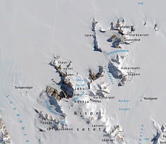 Kartet over Jøkulkyrkja basert på satellitt-foto viser hvordan fjellmassivet ligger mellom de to brestrømmene Lundebreen og Djupedalen. Kartet over Jøkulkyrkja basert på satellitt-foto viser hvordan fjellmassivet ligger mellom de to brestrømmene Lundebreen og Djupedalen.