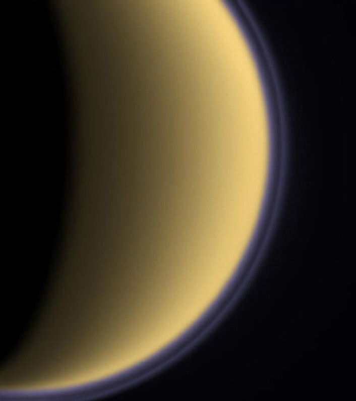 "Dette bildet av Titan kom fra Cassini 2. juli." "Dette bildet av Titan kom fra Cassini 2. juli."