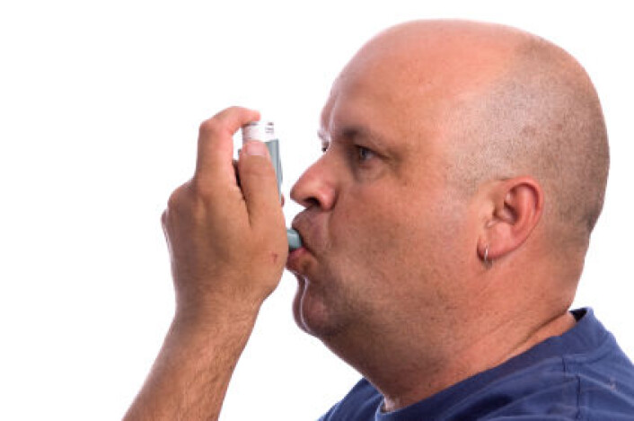 "Ifølge Grethe Amdal har halvparten av norske astmatikere for dårlig teknikk når de bruker inhalatoren. (Illustrasjonsfoto: iStockphoto)" (Foto: iStockphoto) "Ifølge Grethe Amdal har halvparten av norske astmatikere for dårlig teknikk når de bruker inhalatoren. (Illustrasjonsfoto: iStockphoto)" (Foto: iStockphoto)