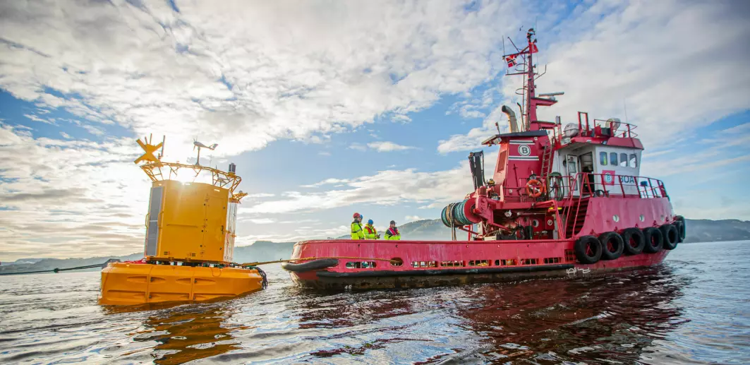A floating laboratory on its way out into the fjord. The equipment will be a key part of OceanLab and will provide us with new and better knowledge about environmental changes in the ocean and new sensor technology.